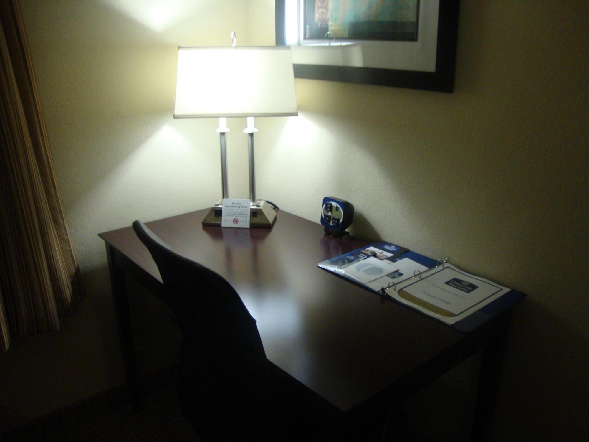 Cobblestone Inn & Suites - Carrington Δωμάτιο φωτογραφία